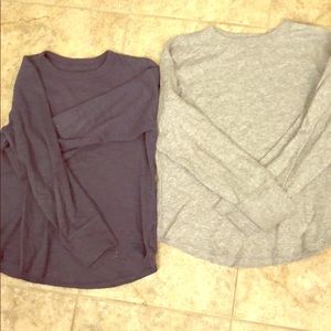 Bundle of 2 Gap long sleeve T-shirts for boys